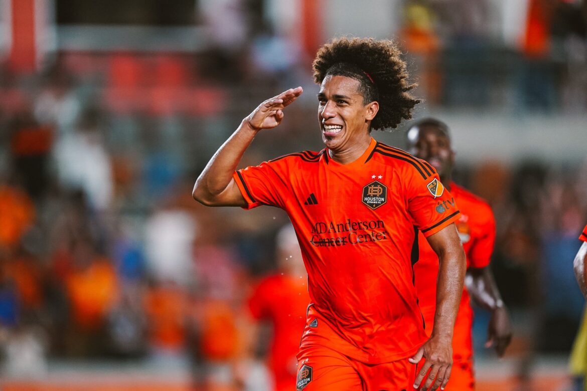 Gerente del Houston Dynamo confirma las negociaciones por Adalberto ‘Coco’ Carrasquilla