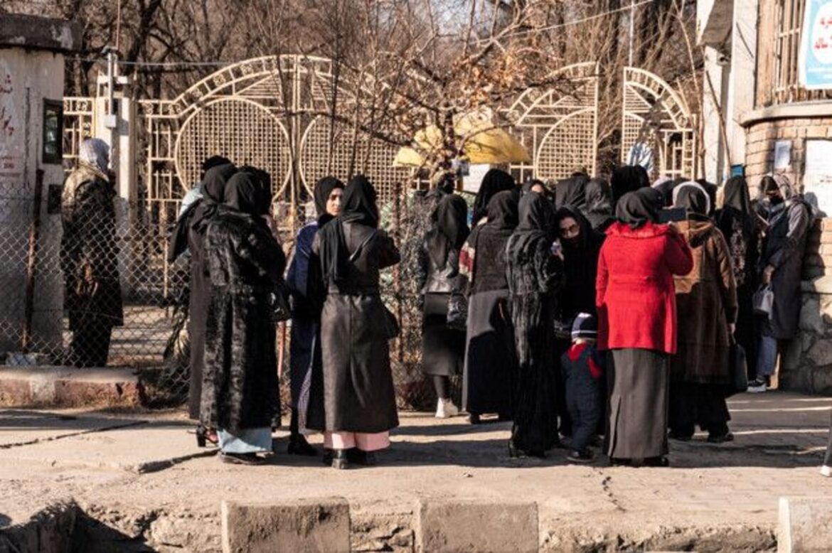 Taliban allows Afghan girls to study in Pakistan