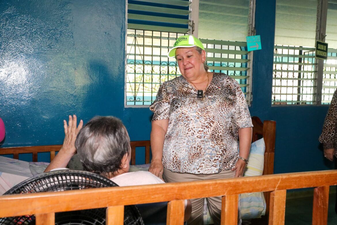 Beatriz Carles de Arango, ministra de Desarrollo Social. Cortesía