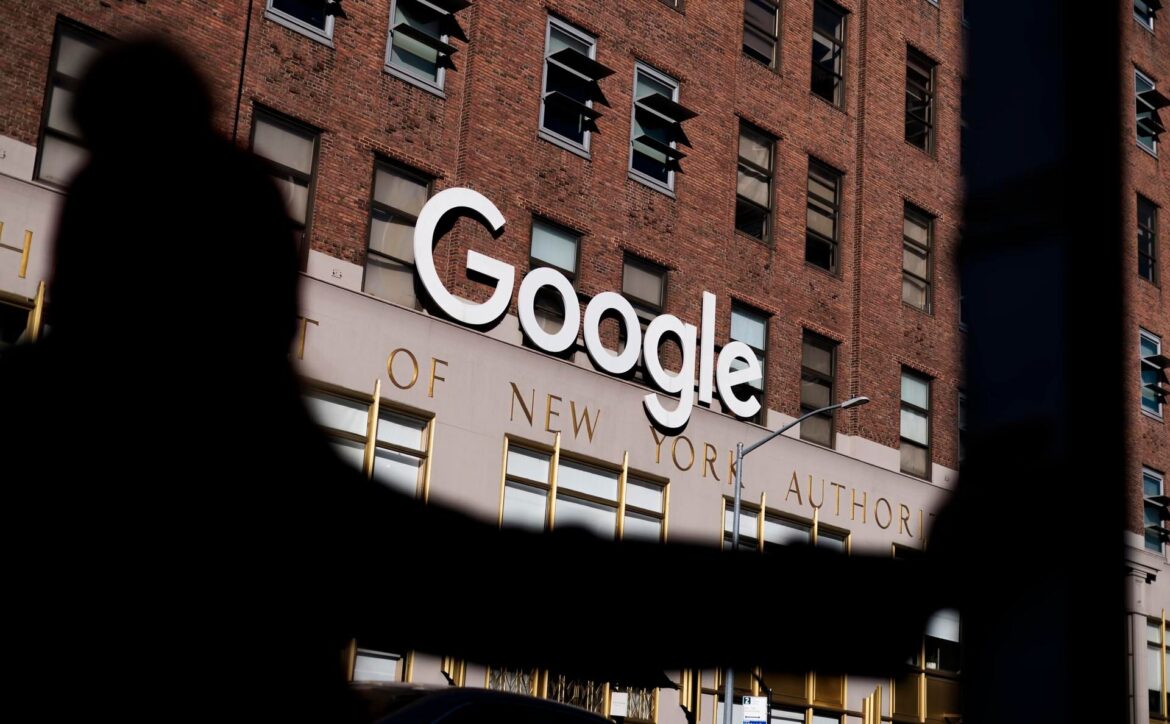 Trump amenaza con aranceles a gobiernos que apliquen tasas digitales a empresas de Estados Unidos