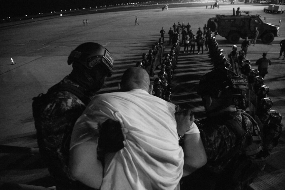 Venezuelan Deportation to El Salvador