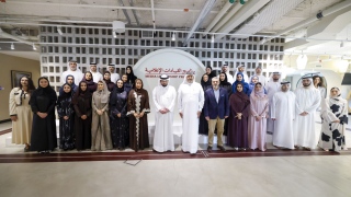Ahmed bin Mohammed meets with participants of Dubai Media Council’s Media Leadership Programme