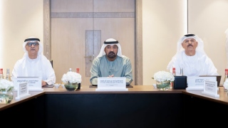 Ahmed bin Saeed chairs the first meeting of the Supreme Committee