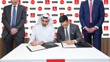 Emirates SkyCargo and Teleport, exclusive cargo partner of AirAsia, sign preferred partnership to combine global network and strengthen trade and e-commerce flows