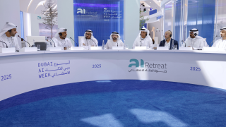 Hamdan bin Mohammed attends launch of Dubai AI Week 2025