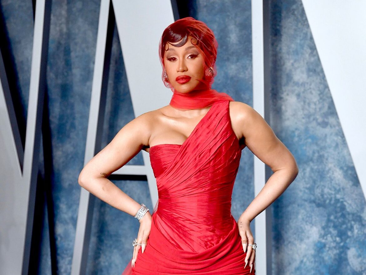 Cardi B denies guard’s claims of spitting, scratching during dispute