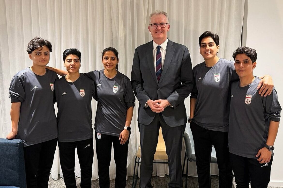 Australia grants asylum to 5 Iranian  women’s team players who fled while visiting for Asian Cup