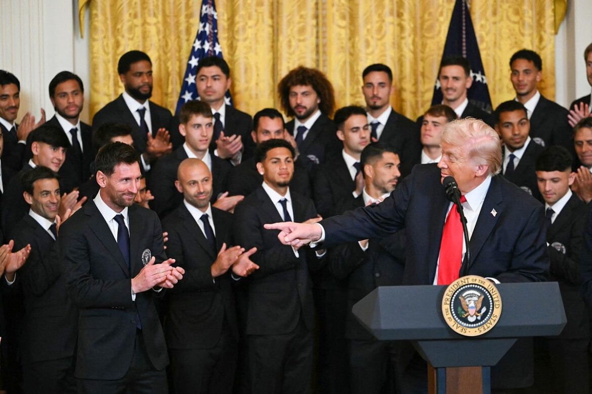 Messi reacts as Trump says “Cristiano is great”