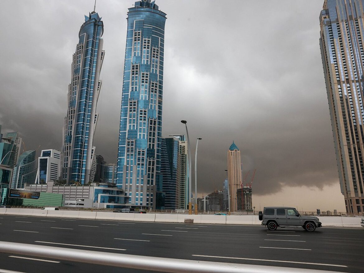 UAE braces for heavy rain until Friday night