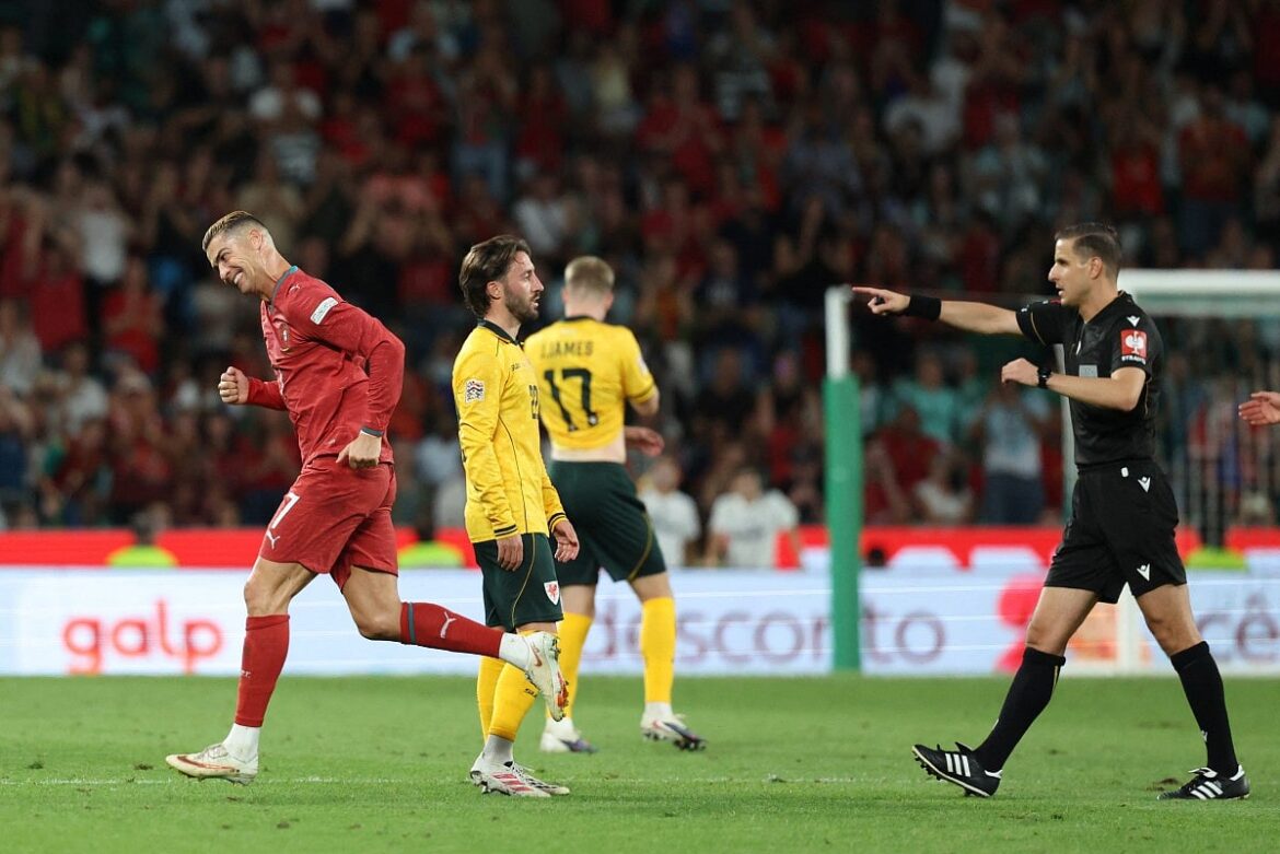 Cristiano Ronaldo did the Siuuu, but VAR denied him goal no. 980 vs Wales