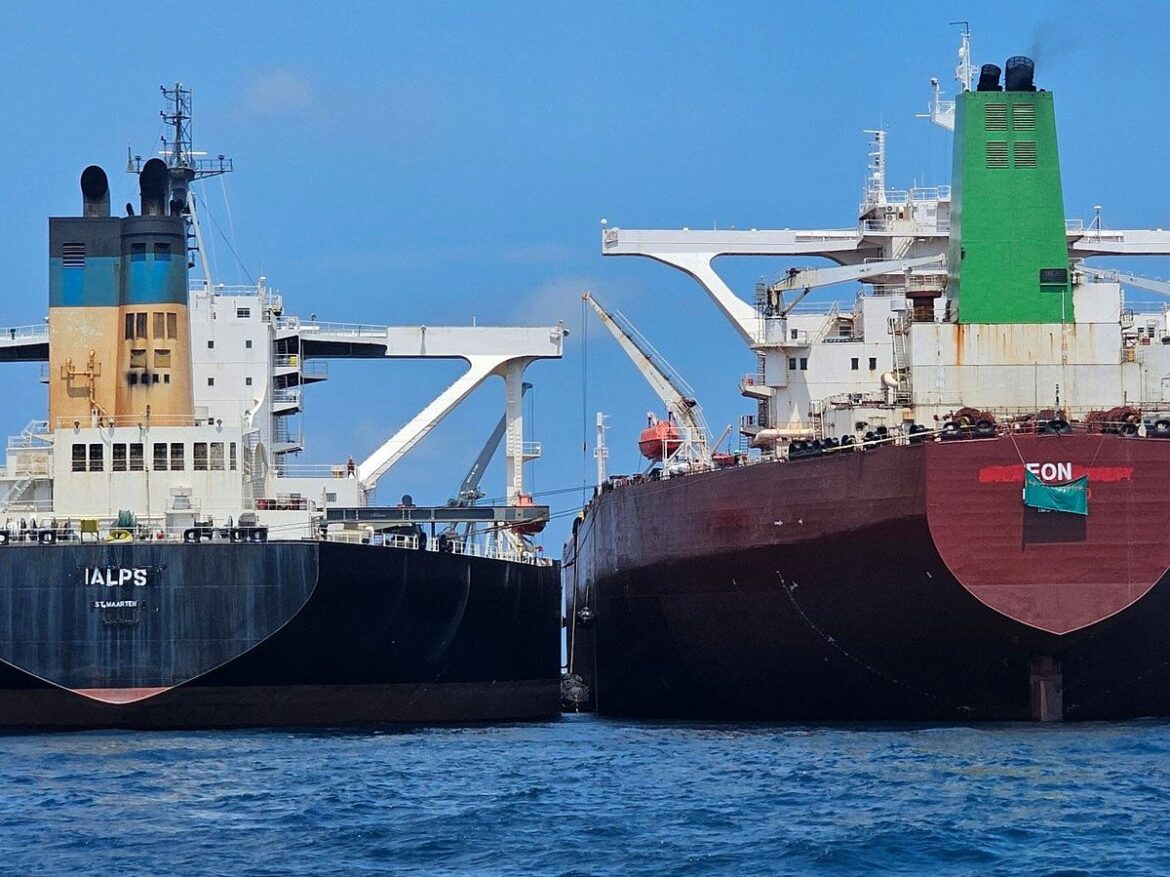 Hormuz shipping mystery: Saudi oil loadings surge 'seven-fold' as tankers switch off AIS