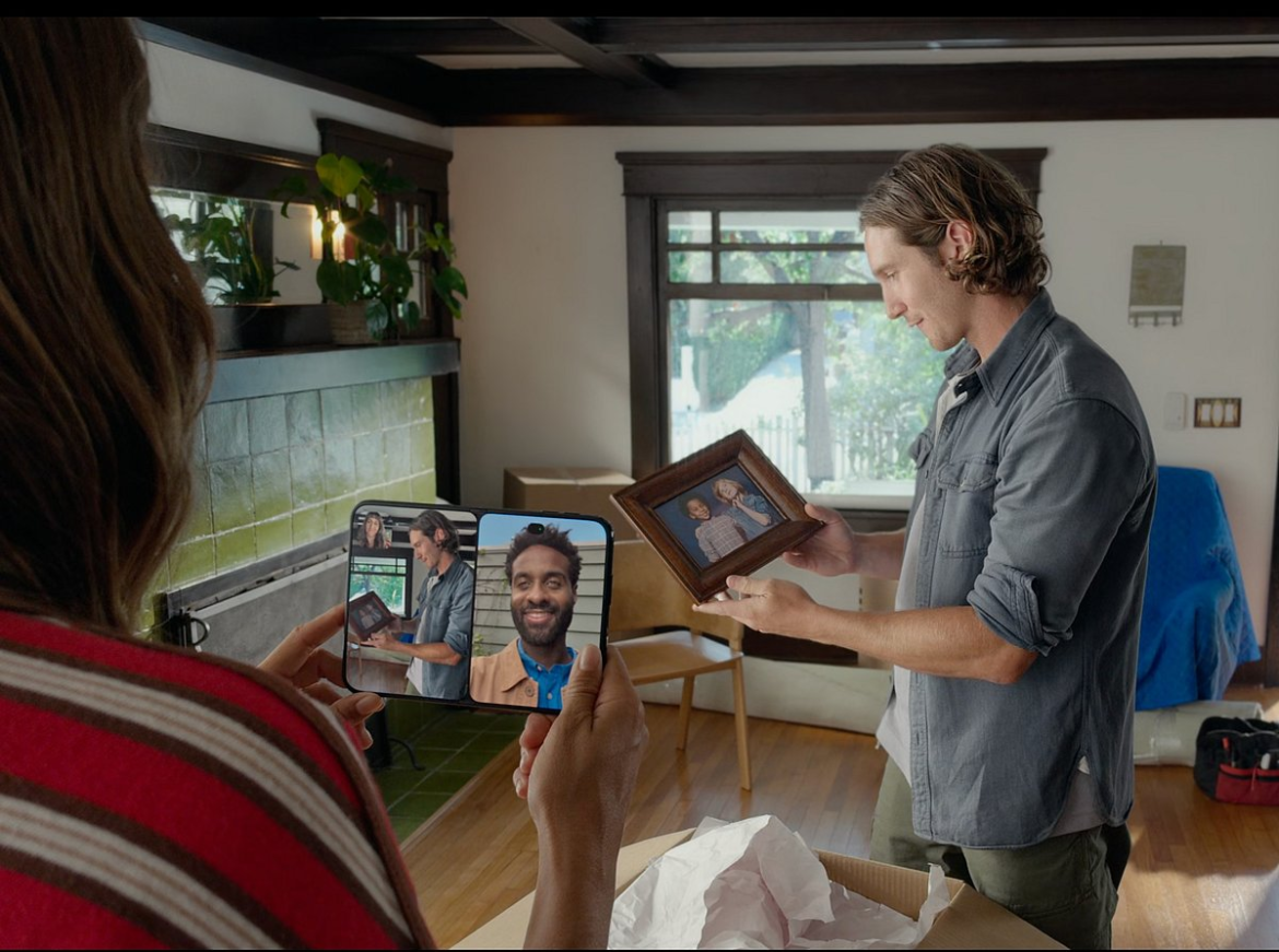 iPhone Duo's folding animation is a feature no other foldable phone have